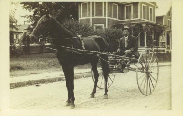 PostcardTorringtonCTRacingBuggyCirca1910